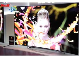 Hands-on video preview: LG 77in 4K flexible OLED TV – transforms at the touch of a button