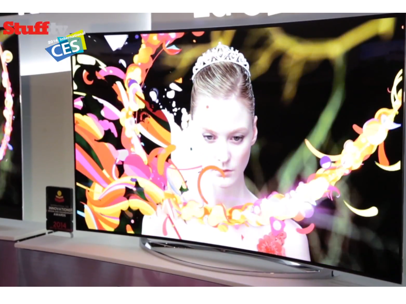 Hands-on video preview: LG 77in 4K flexible OLED TV – transforms at the touch of a button