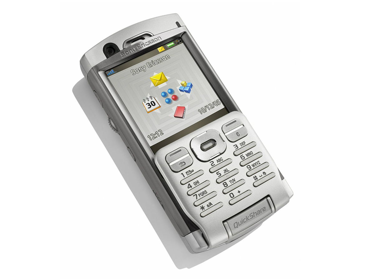 15 ugly phones: Sony Ericsson P990