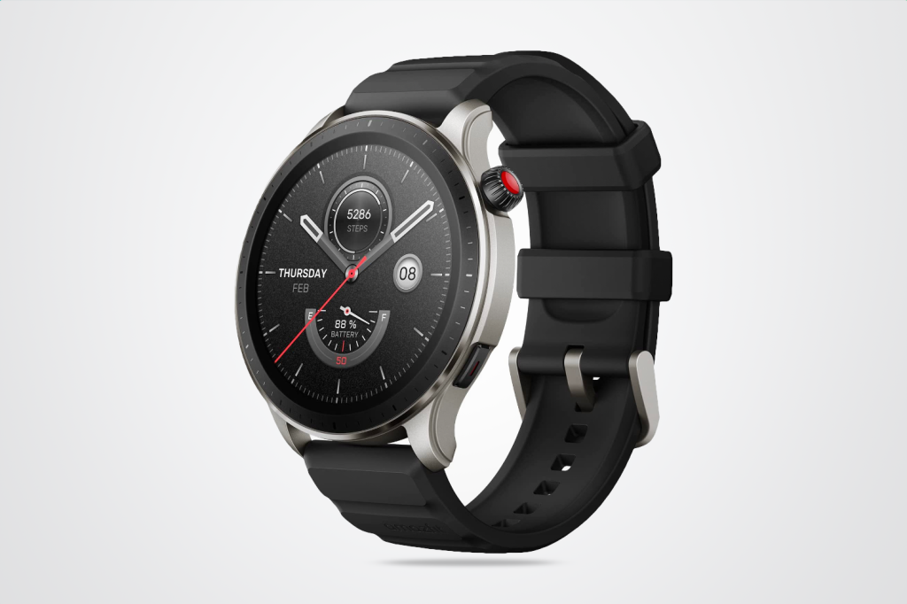 Retro Christmas Gift Ideas: Amazfit GTR4