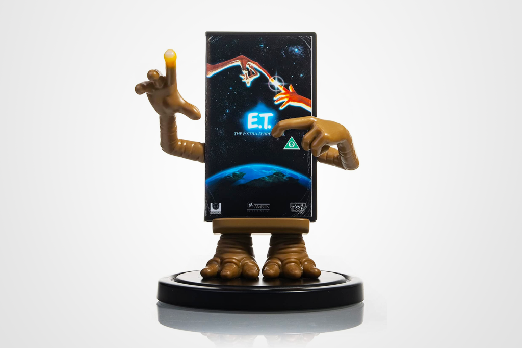 Christmas gift ideas for movie fans: E.T. wireless charger