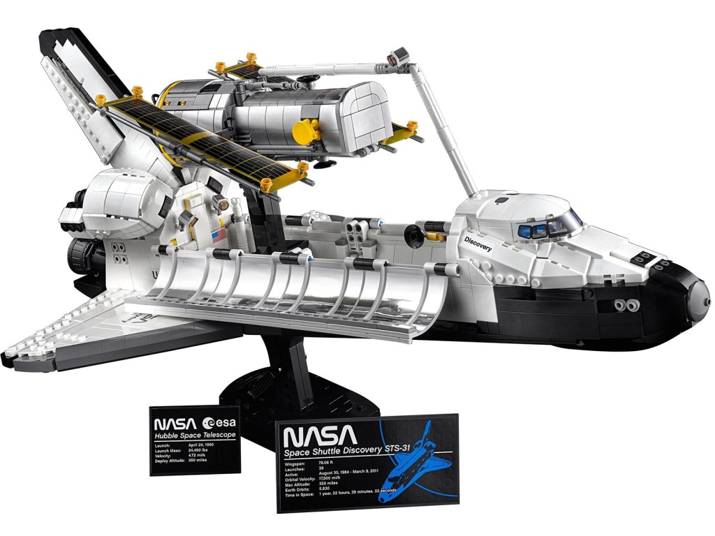 Lego Discovery shuttle