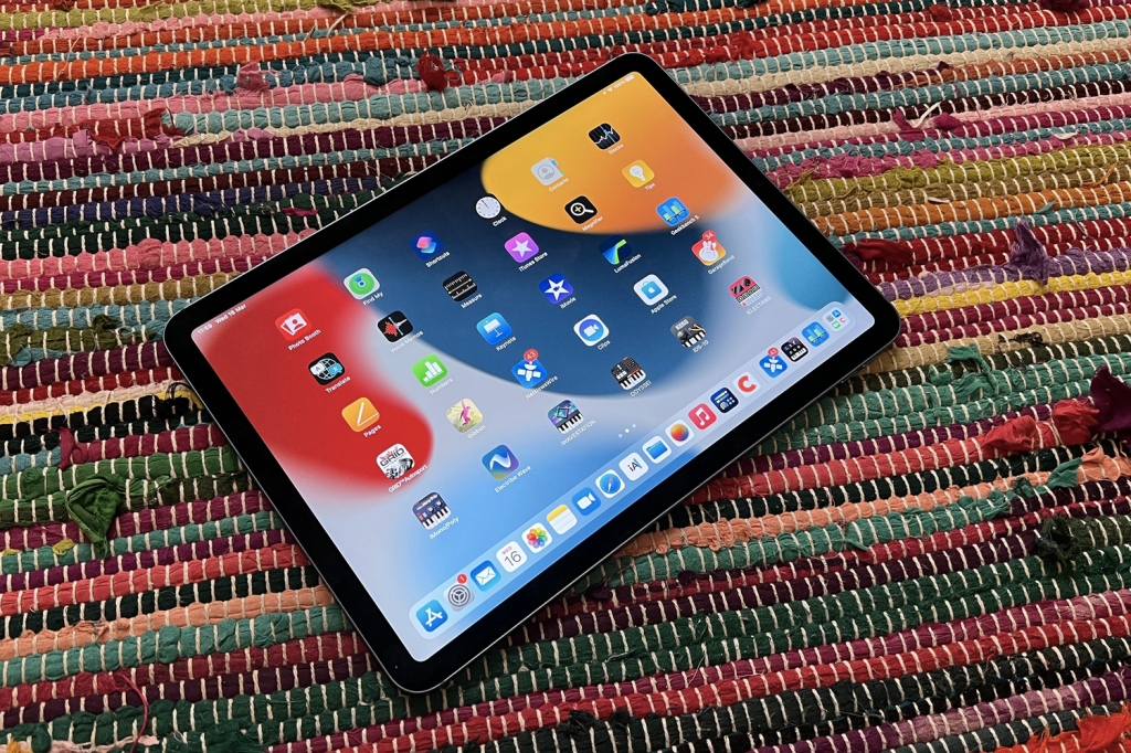 Best tablet: iPad Air 2022