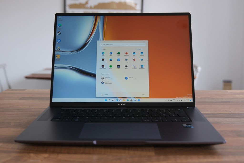 Huawei MateBook 16S Windows 11 desktop