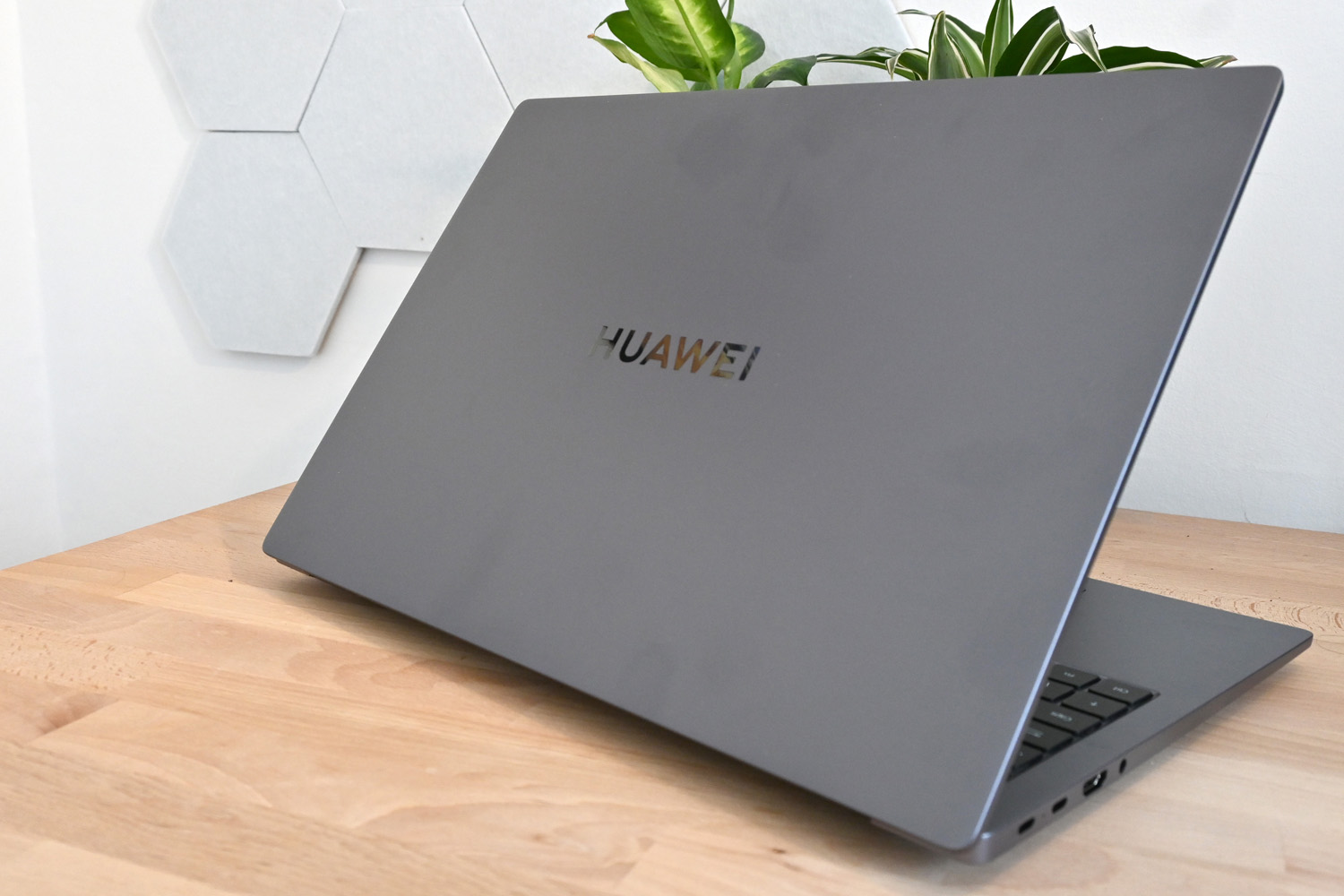 Huawei MateBook D 16 (2022) Review