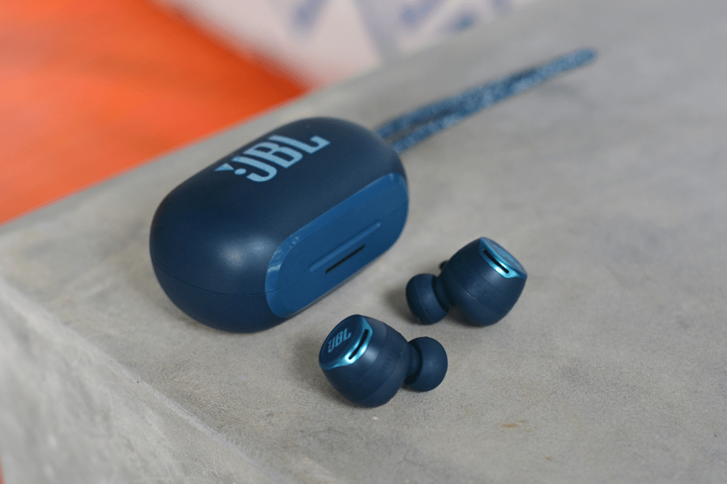 JBL Reflect Flow Pro Wireless Earbud Review - STG Play