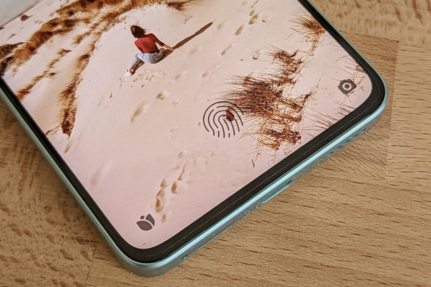 Stuff Xiaomi 12 Lite smartphone review fingerprint sensor close-up