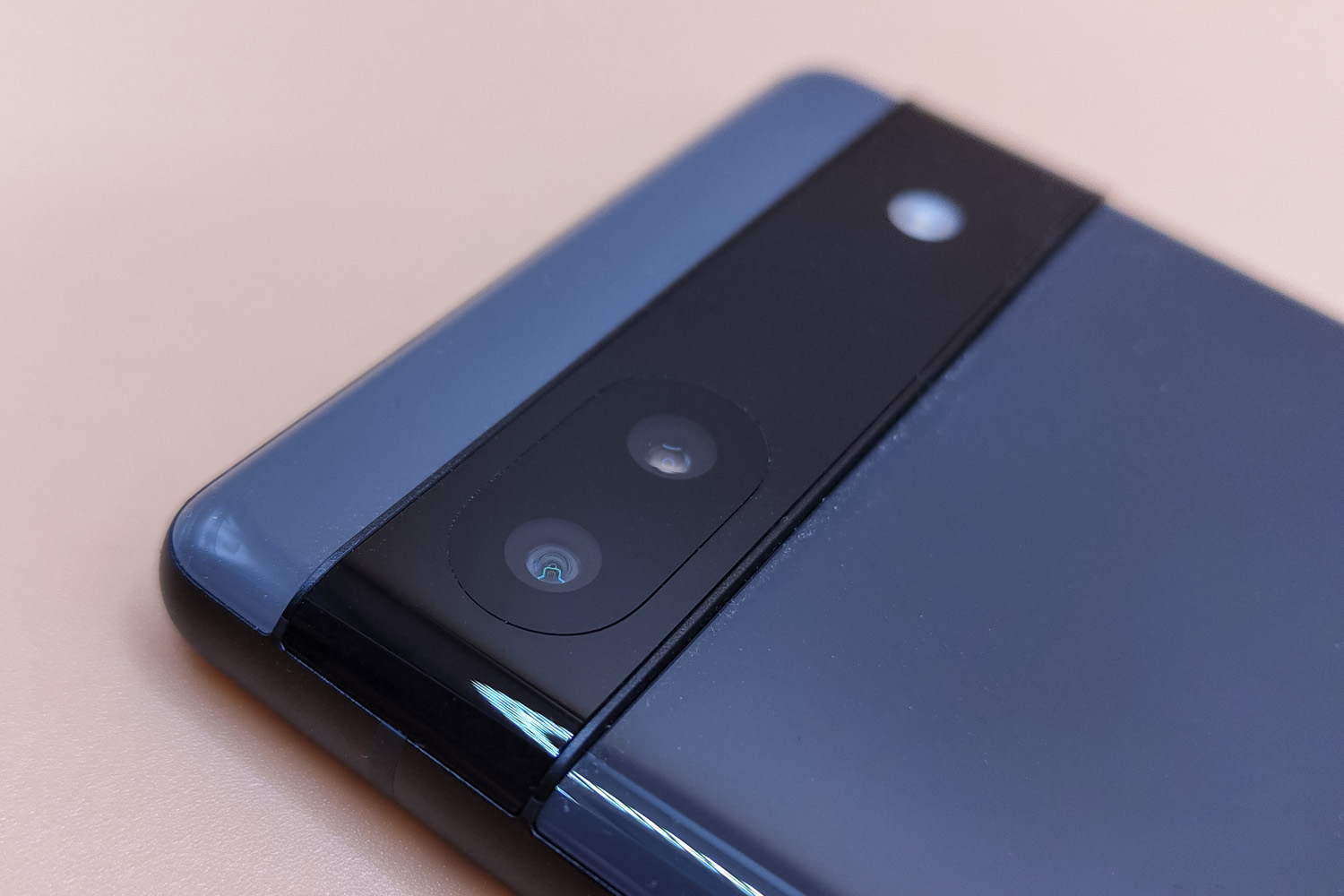 Google Pixel 6a rear camera shelf