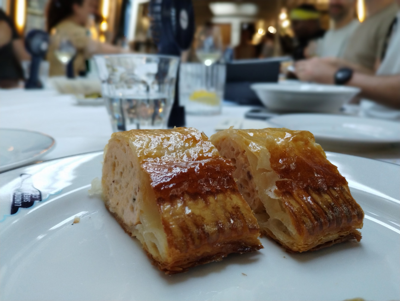 sausage roll shot on Motorola Moto G82
