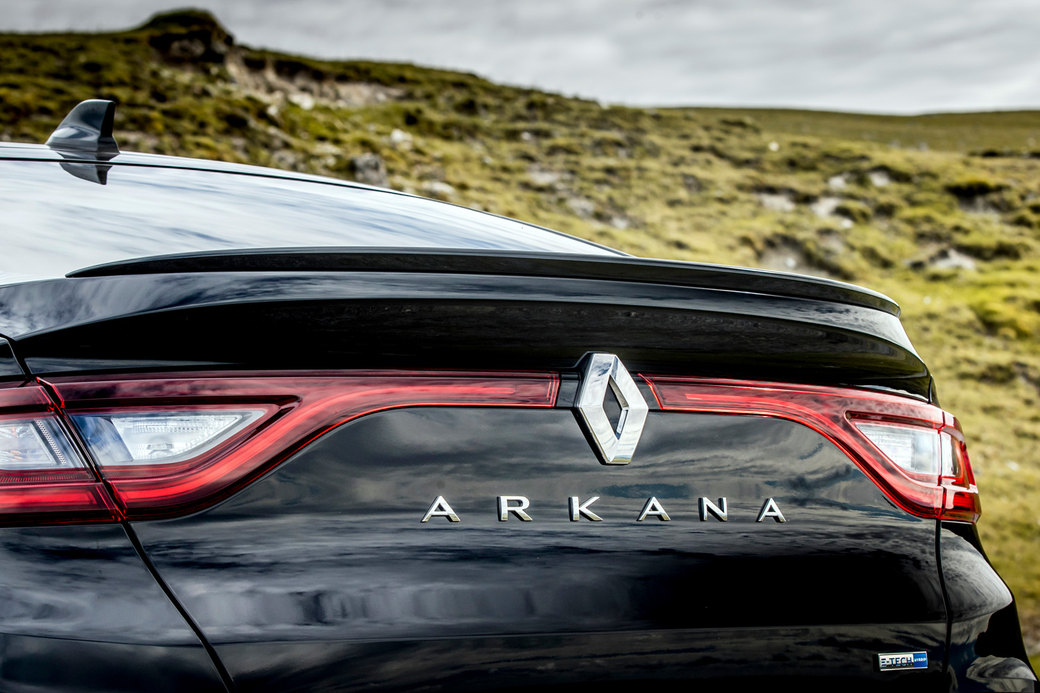 Renault Arkana E-Tech Hybrid review: a can-do coupe?