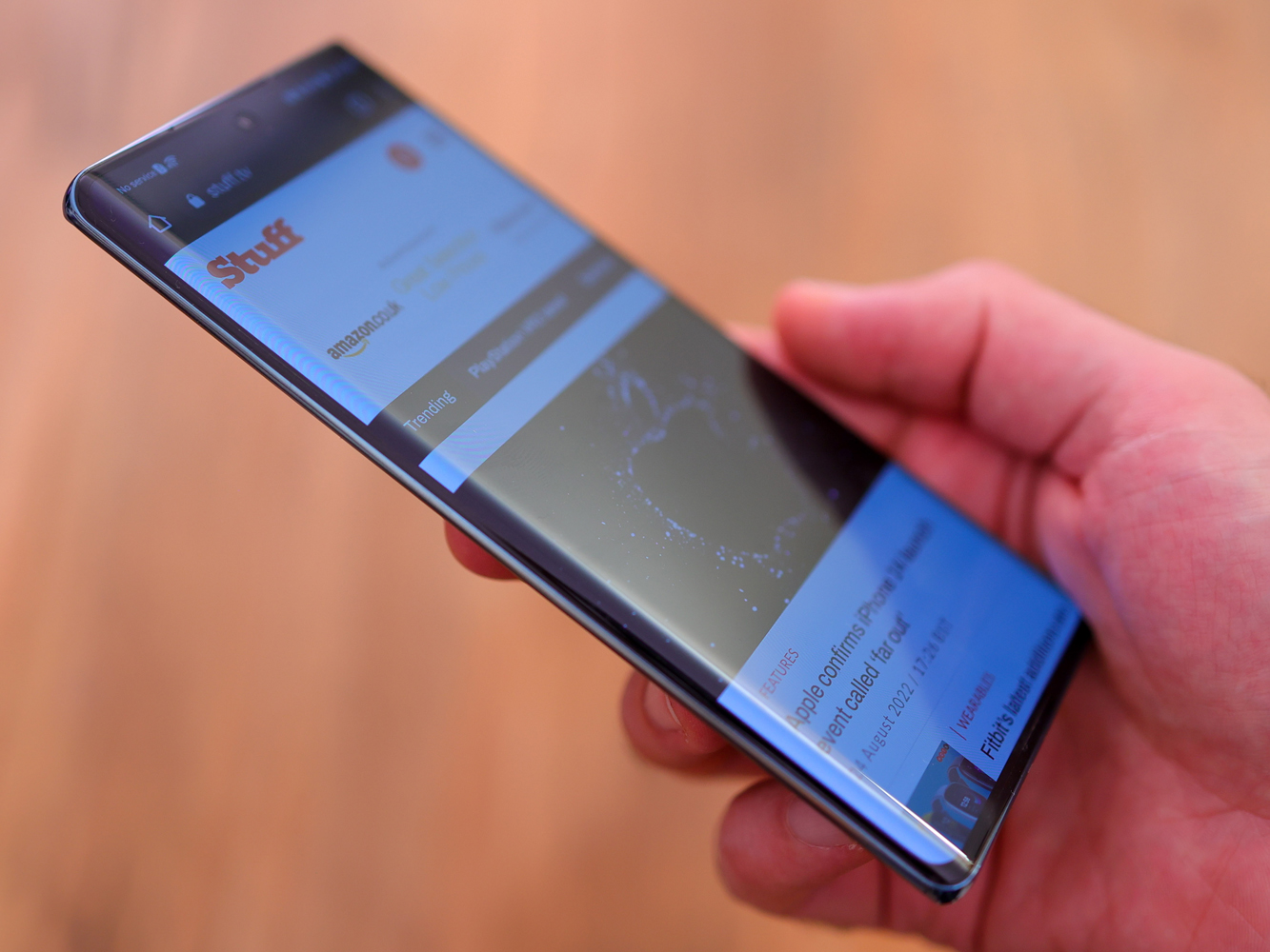 Honor 70 hands-on review curved edges