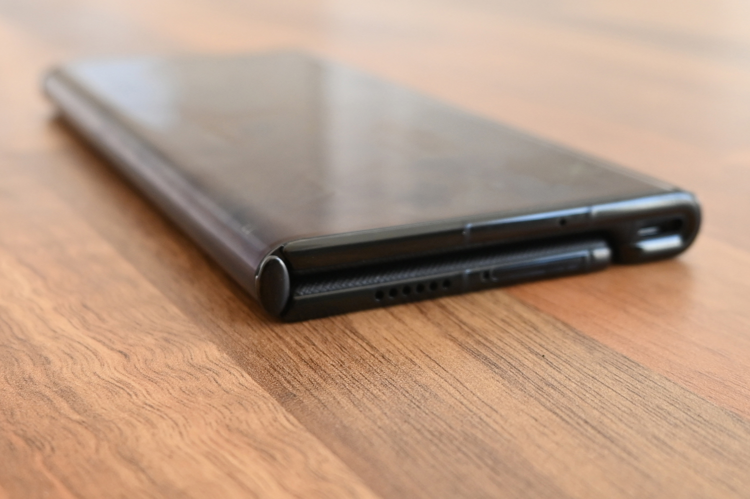 Huawei Mate Xs 2 review folded thickness