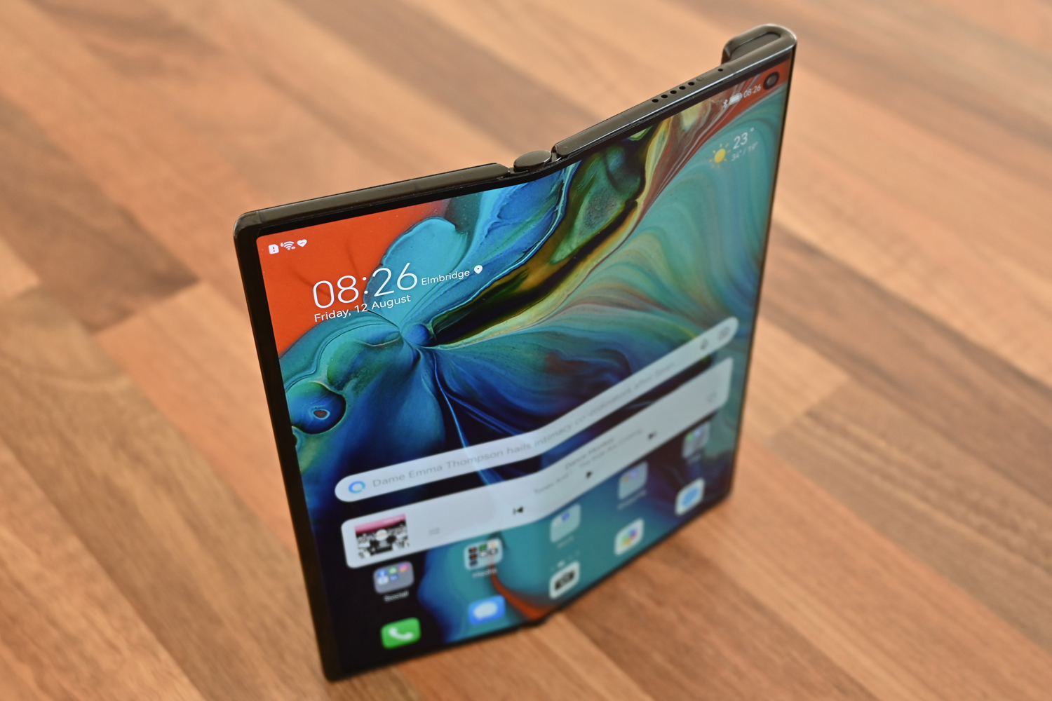Huawei Mate Xs 2 review unfolded thickness