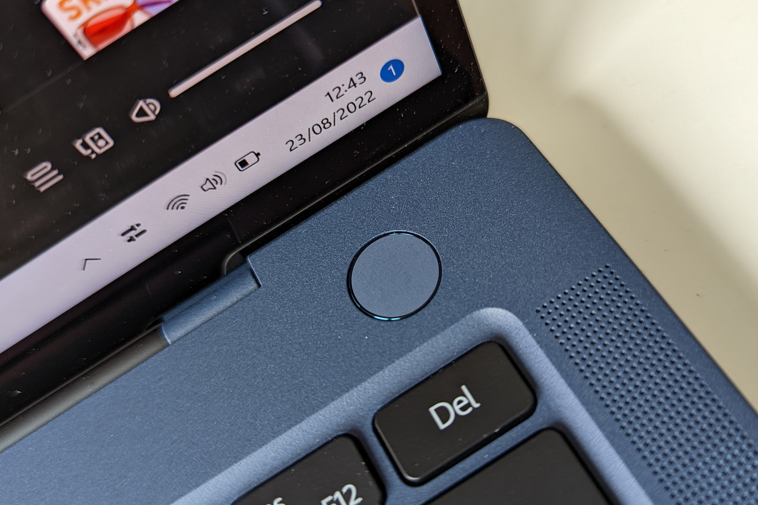 Huawei Matebook X Pro 2022 laptop fingerprint sensor