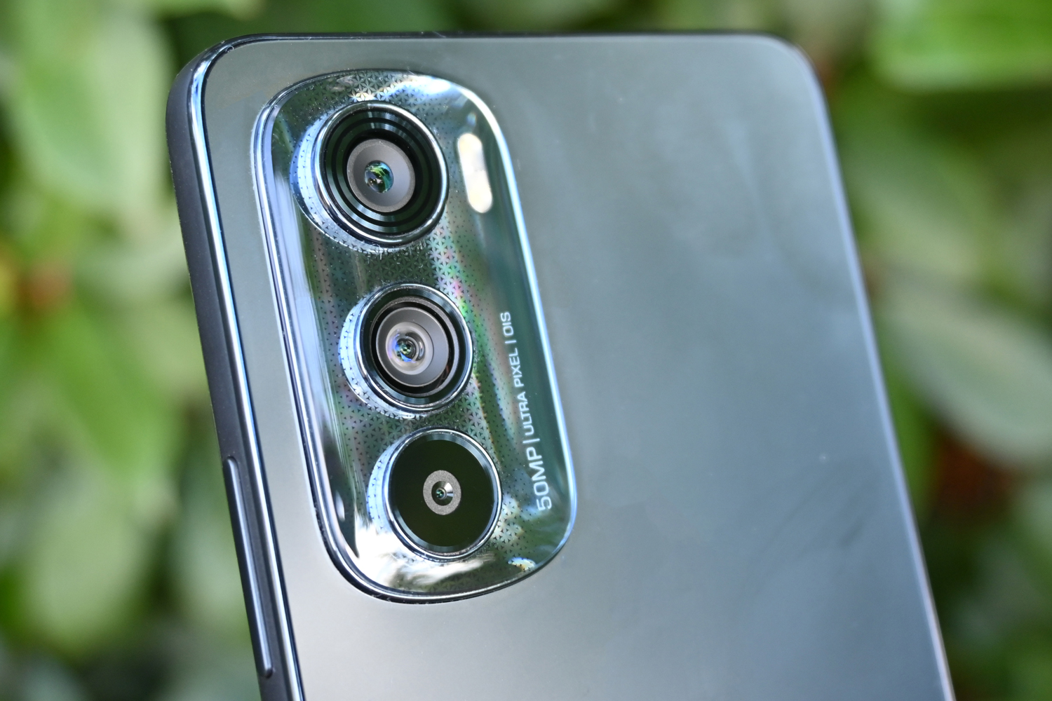 Motorola Edge 30 smartphone camera rear