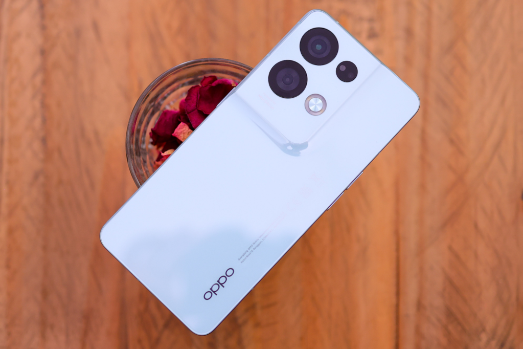 Oppo Reno 8 Pro review: a stylish flat-screen smartphone | Stuff