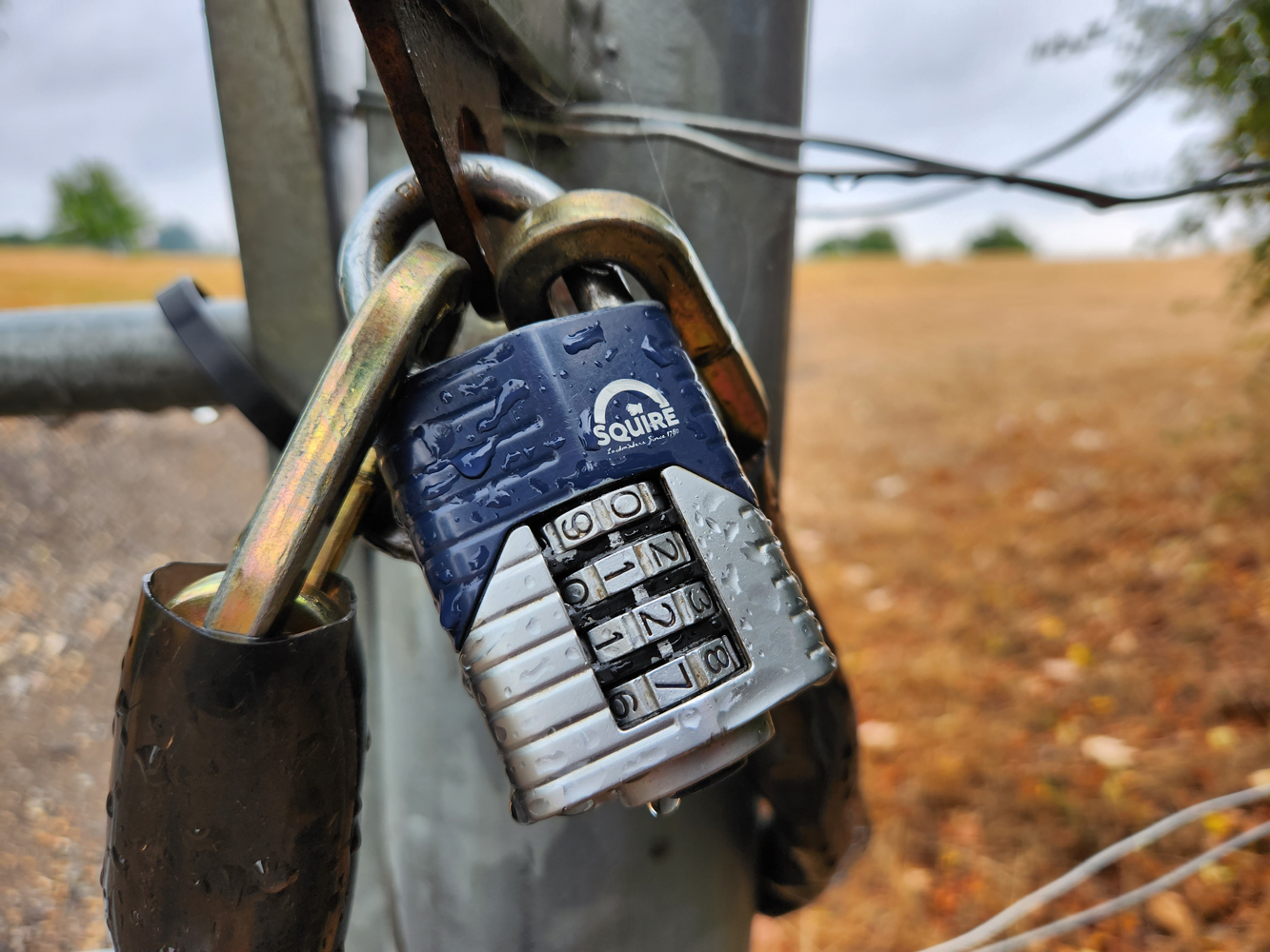 Samsung Galaxy Z Fold 4 macro lock