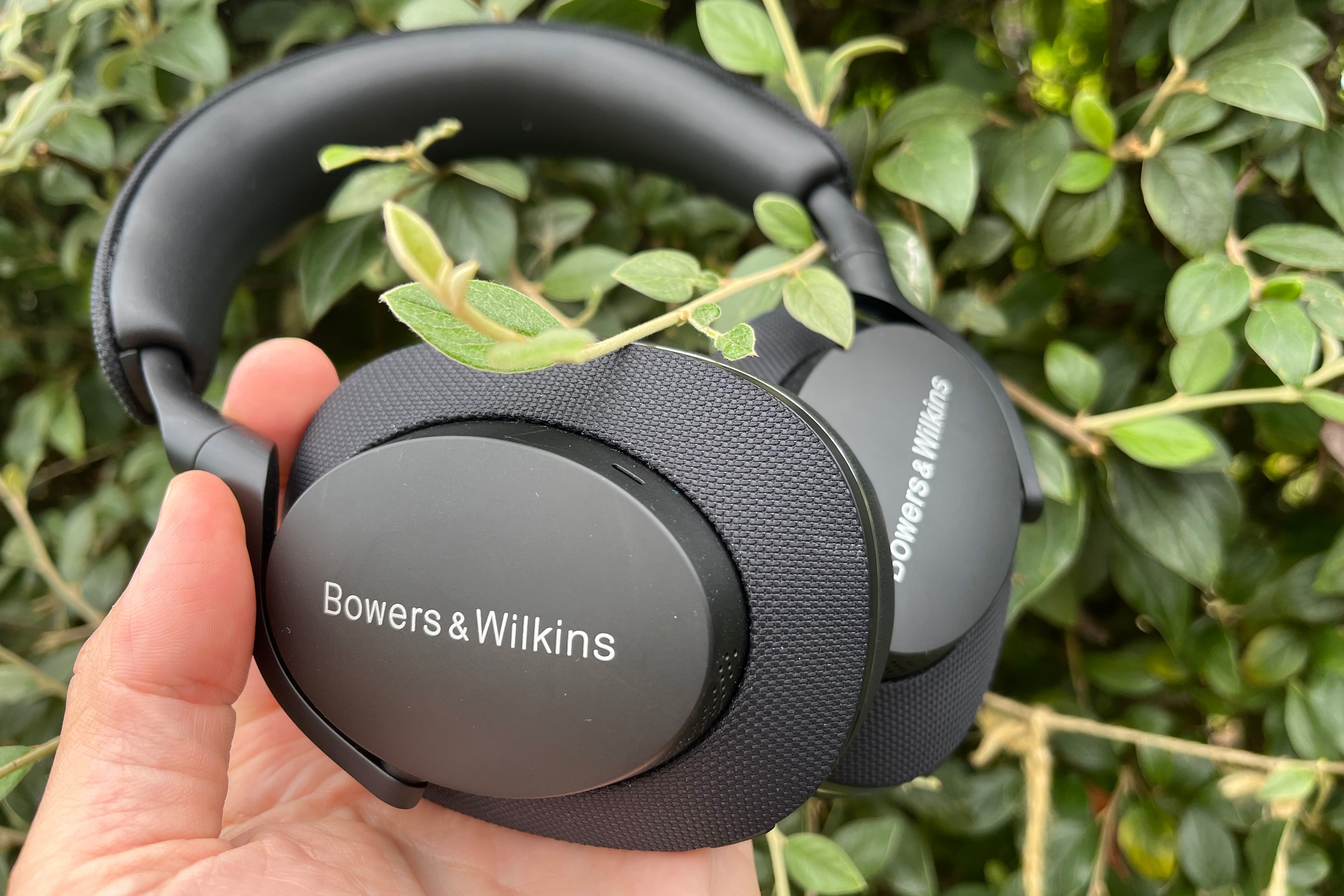 Bowers & Wilkins PX7 S2 review: best kind of cancellation | Stuff