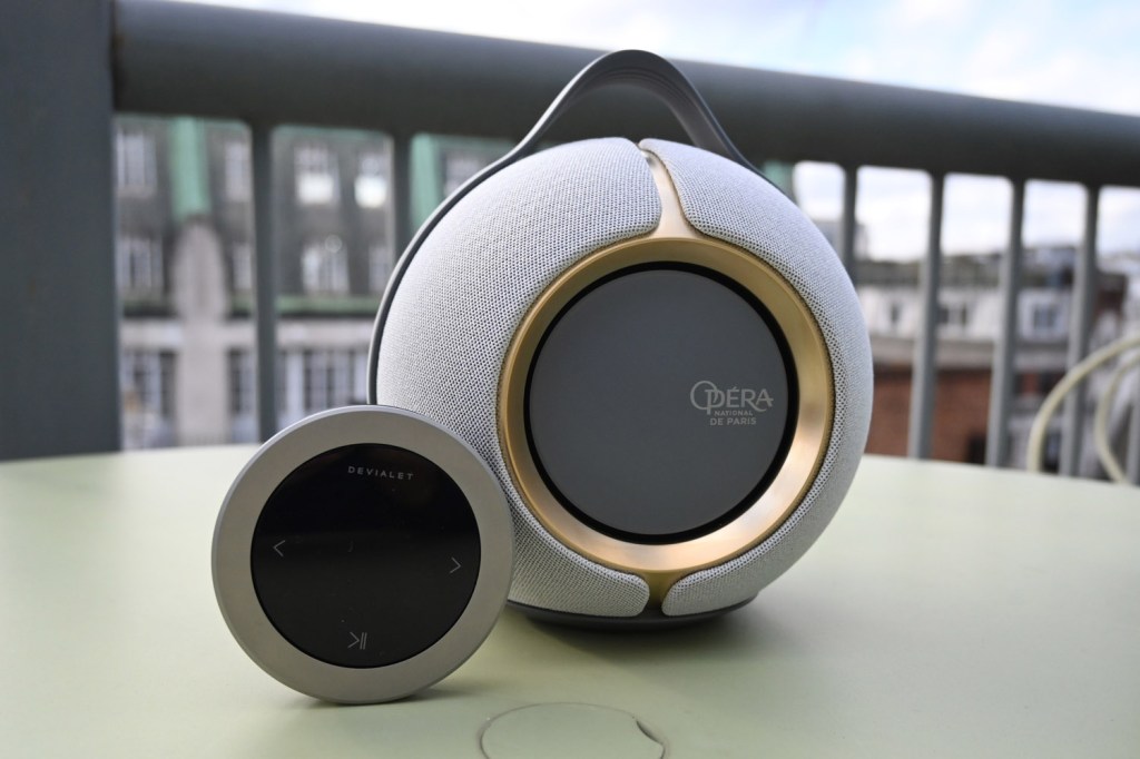 Devialet Mania hands-on review ODP with remote