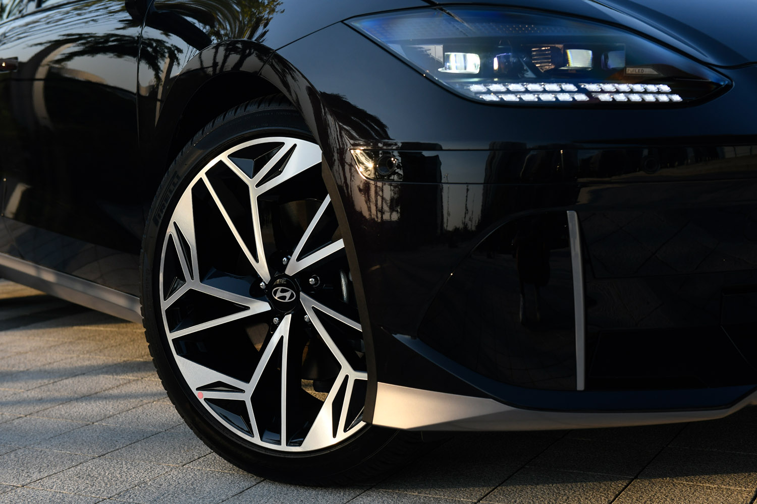 Hyundai Ioniq 6 alloy wheels