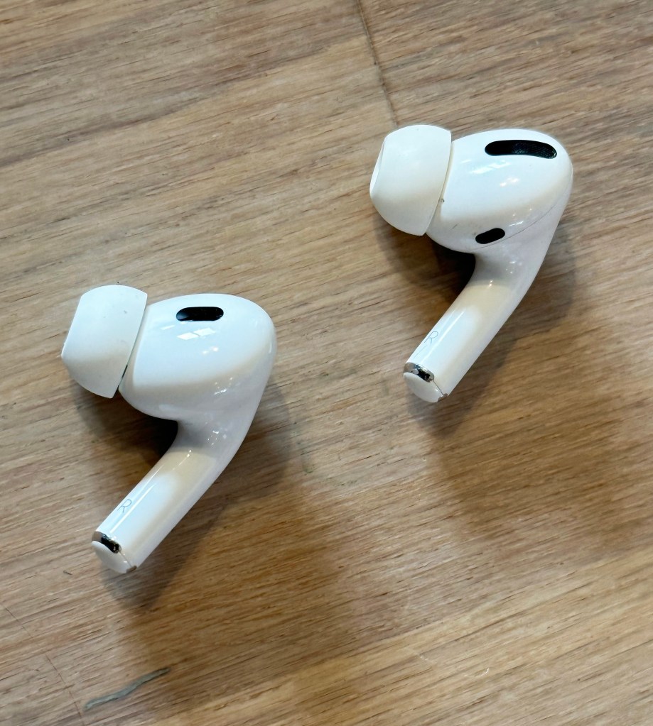 Apple AirPods 2 review