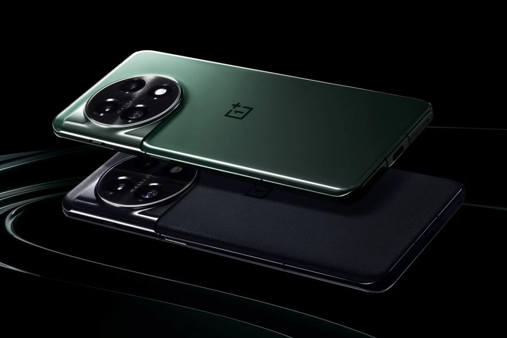 OnePlus 11 Weibo video teaser duo