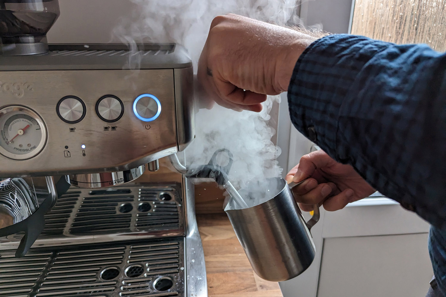 Sage Barista Express Impress Reviewed For 2024