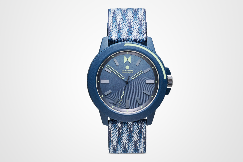 Eco-friendly and sustainable watches – MVMT Minimal Sport Ocean Plastic
