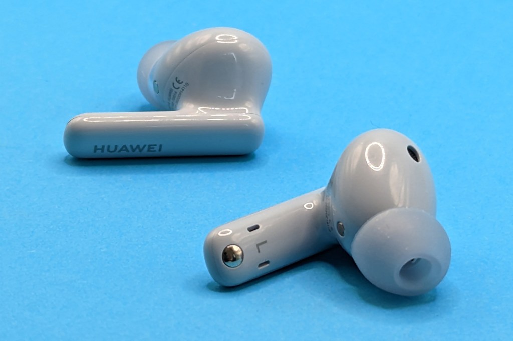 Huawei Freebuds 5i review buds silver trim