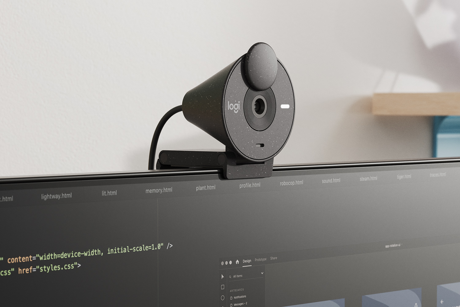Logitech Brio 300 webcam promises privacy and clarity | Stuff