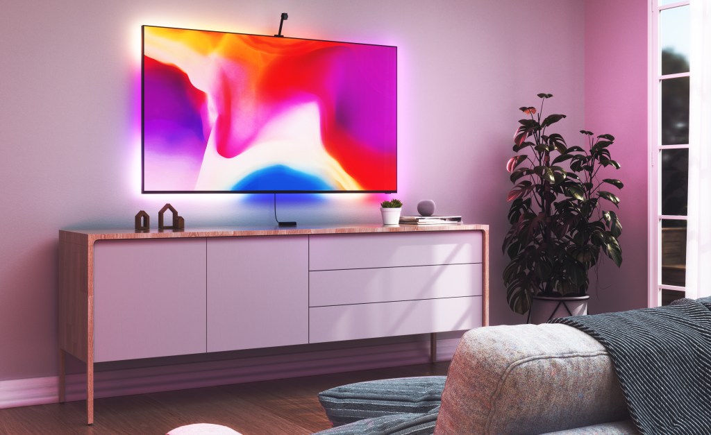 Nanoleaf 4D scanning TV and changing lights