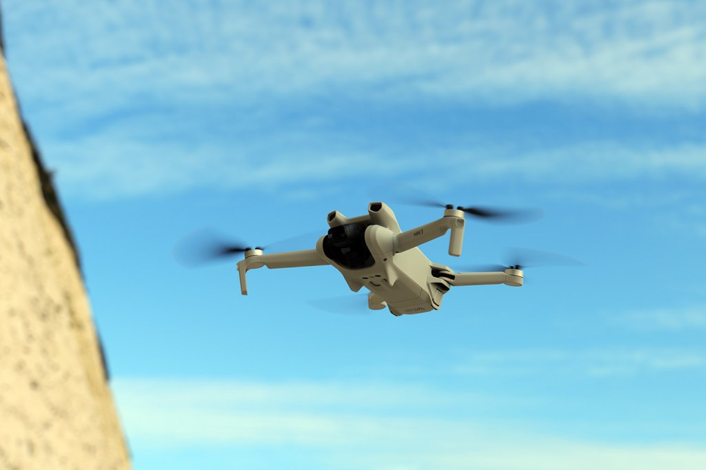 dji mini 3 in flight