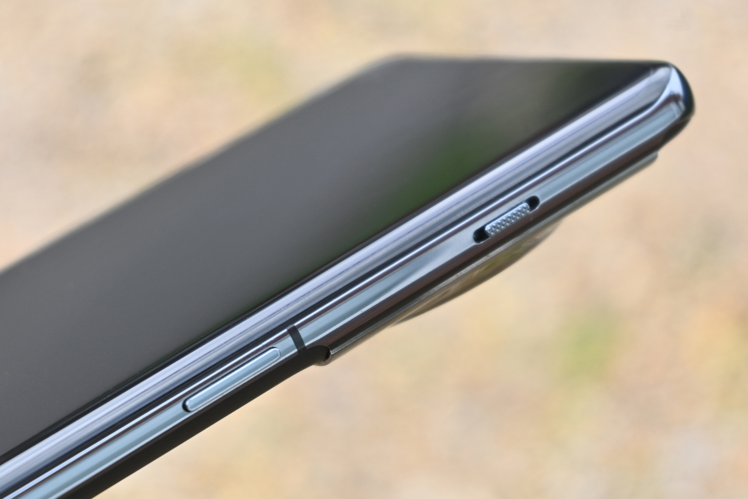 OnePlus 11 review alert slider
