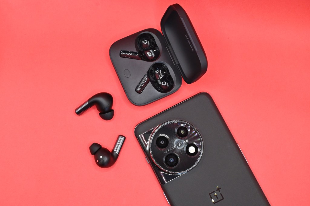 OnePlus Buds Pro 2 Review - Sweet sounding Spatial Audio Packing