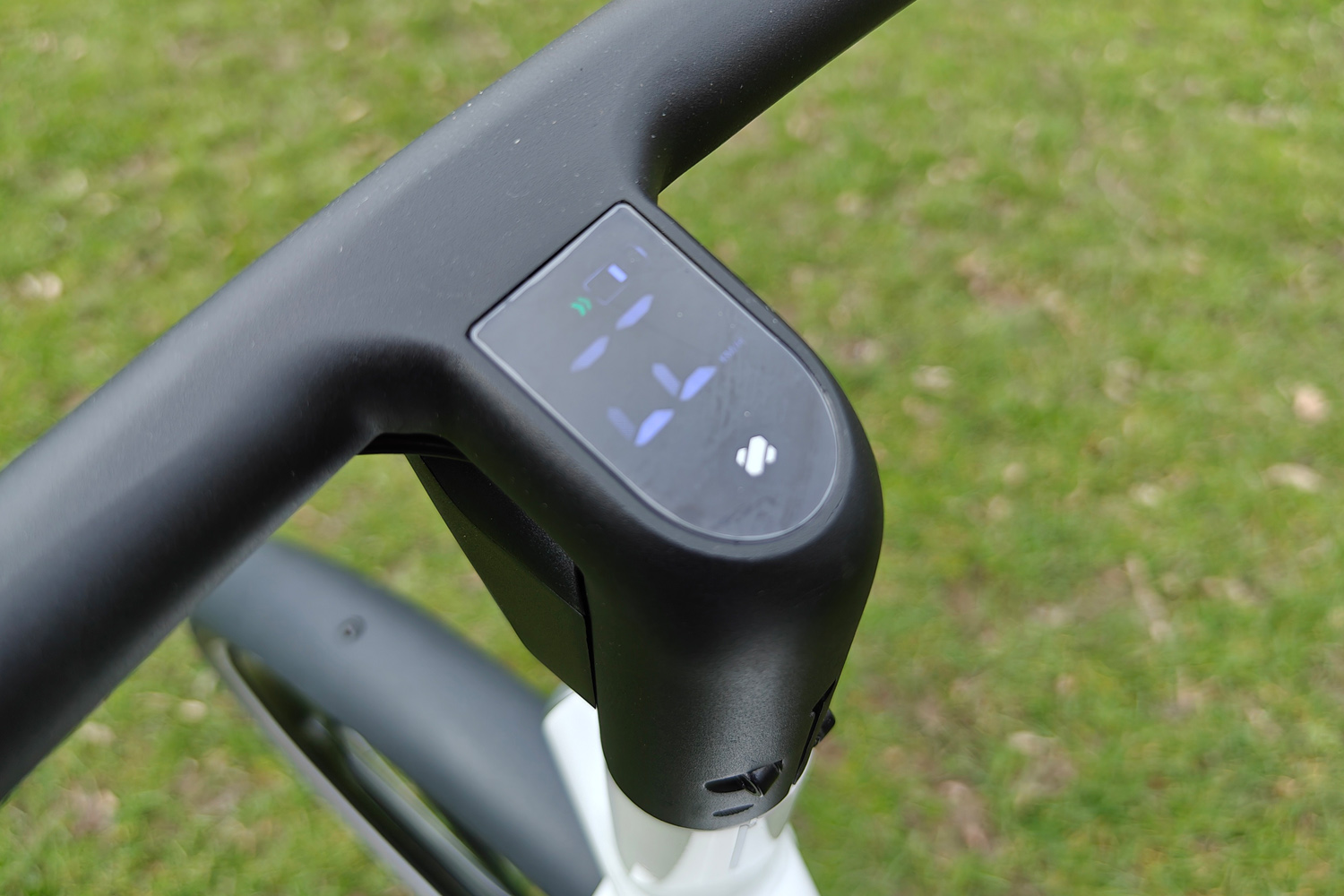 Honbike U4 ebike review display