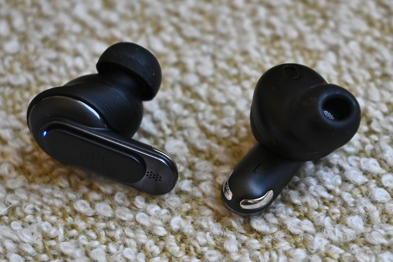 Headphones Review: JBL Tour Pro 2 Wireless Earbuds : r/HeyNewGadget