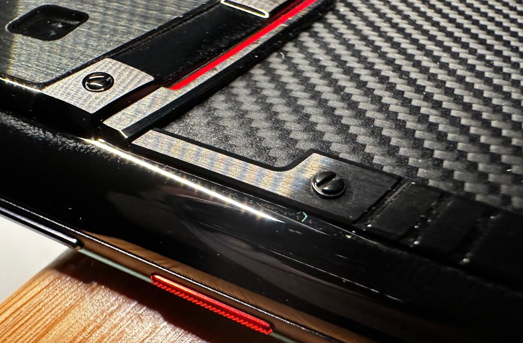 Close-up of carbon fibre rear on Metavertu