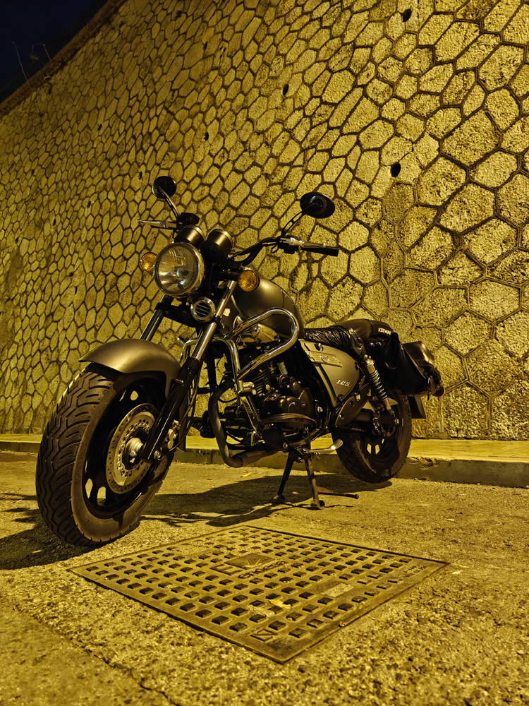 Oppo Find X6 Pro camera samples motorbike low light