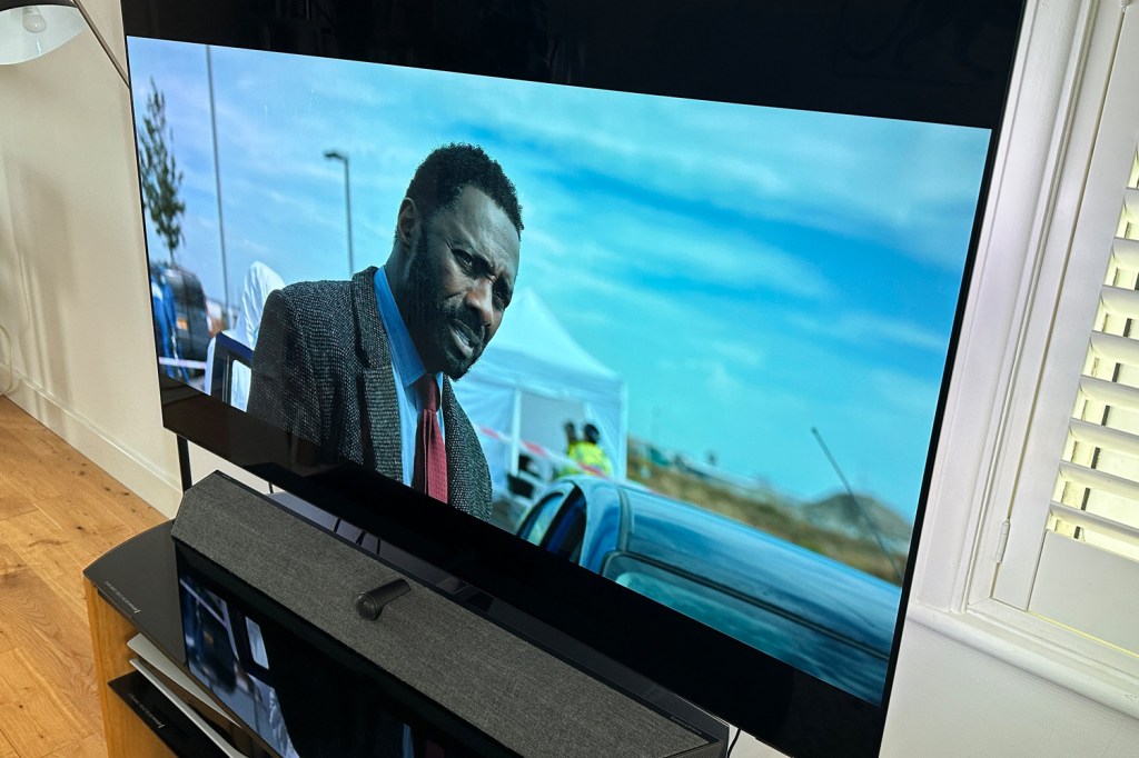 Philips 65OLED+937 review: brilliant sound and vision | Stuff