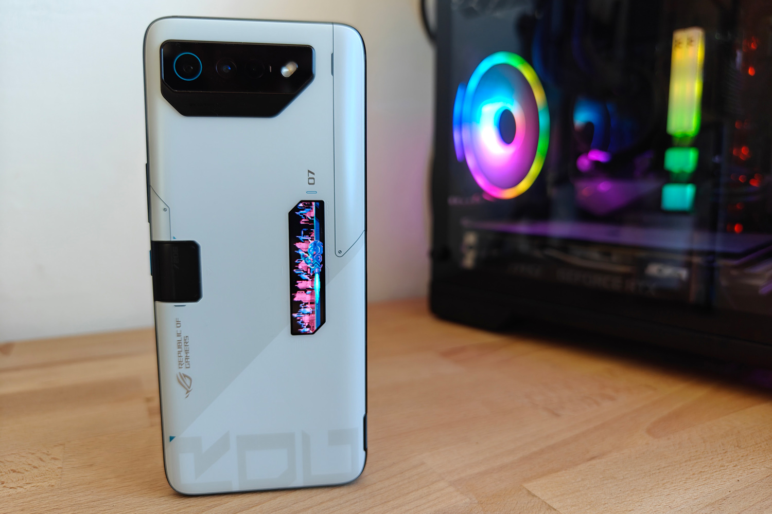 ASUS ROG Phone 7 Ultimate Review