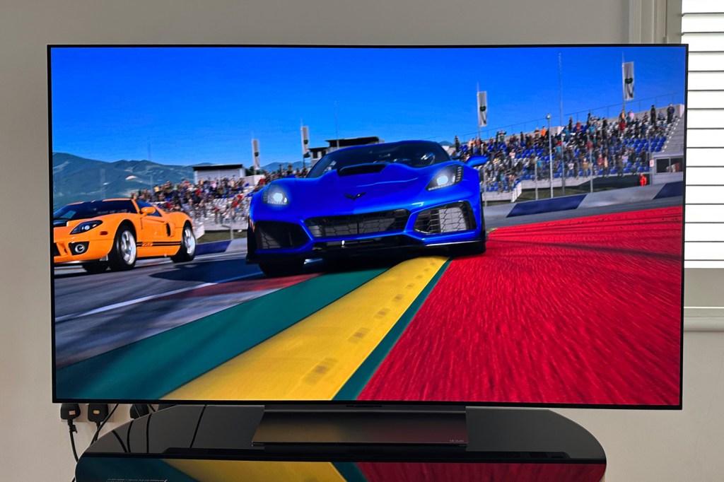 LG OLED65C3 review racing