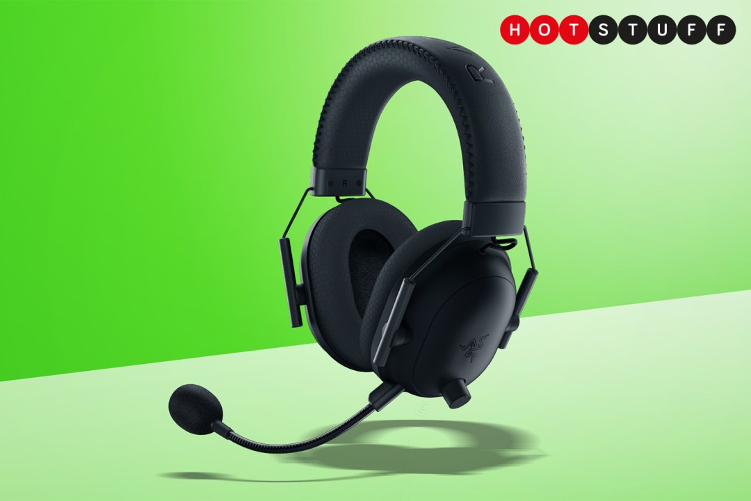 Razer Blackshark V2 Pro Wireless Gaming Headset in Black