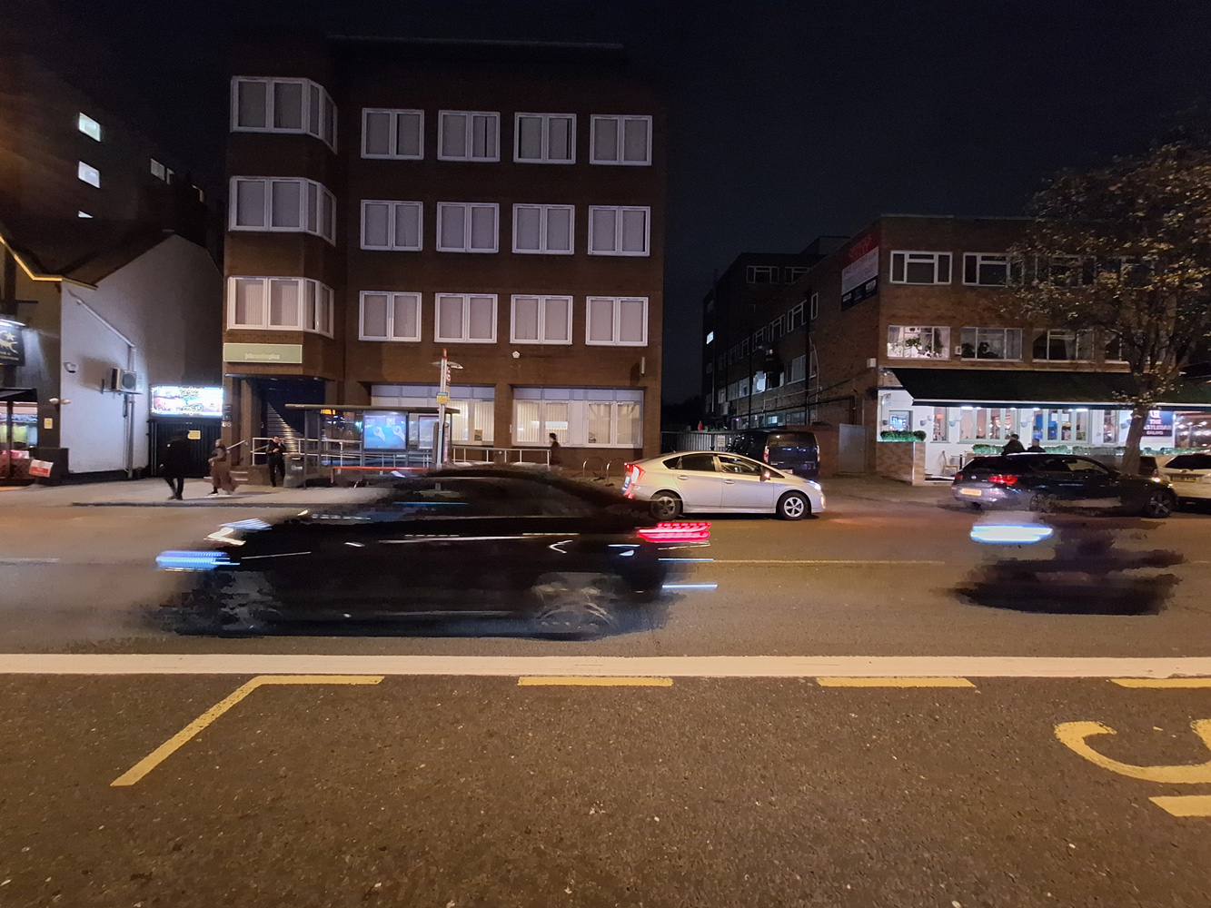 Samsung Galaxy A54 camera samples low light cars