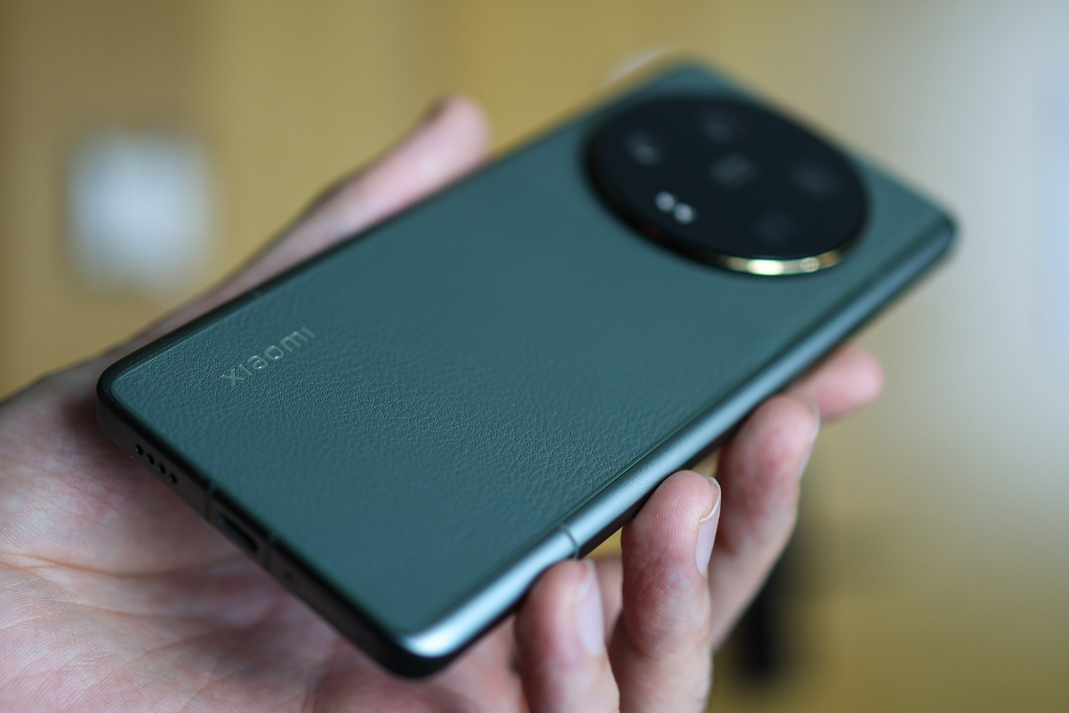 Xiaomi 13 Ultra hands-on faux leather finish