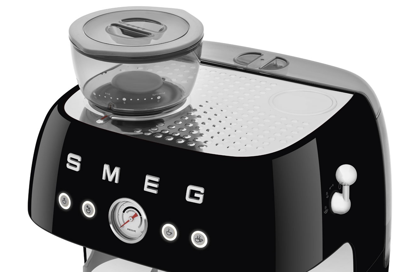 The Smeg Espresso Manual Coffee Machine is your onestop caffeine