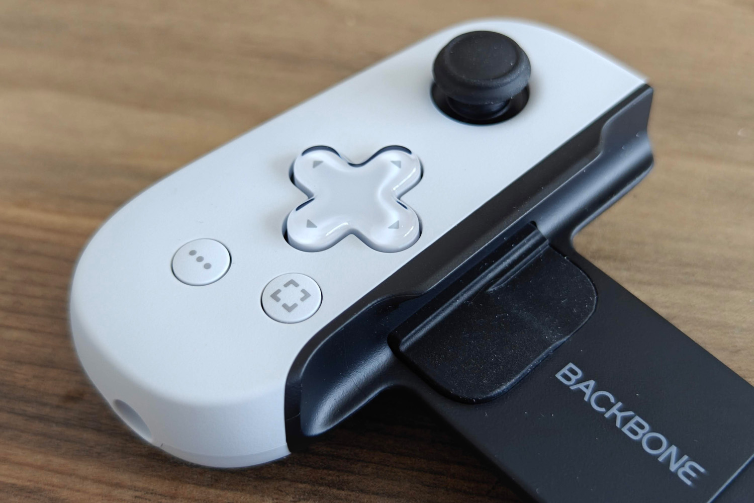 Backbone PlayStation Edition for Android D-pad