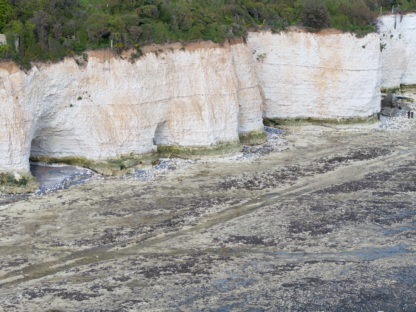 DJI Mavic 3 Pro still samples cliffs telephoto