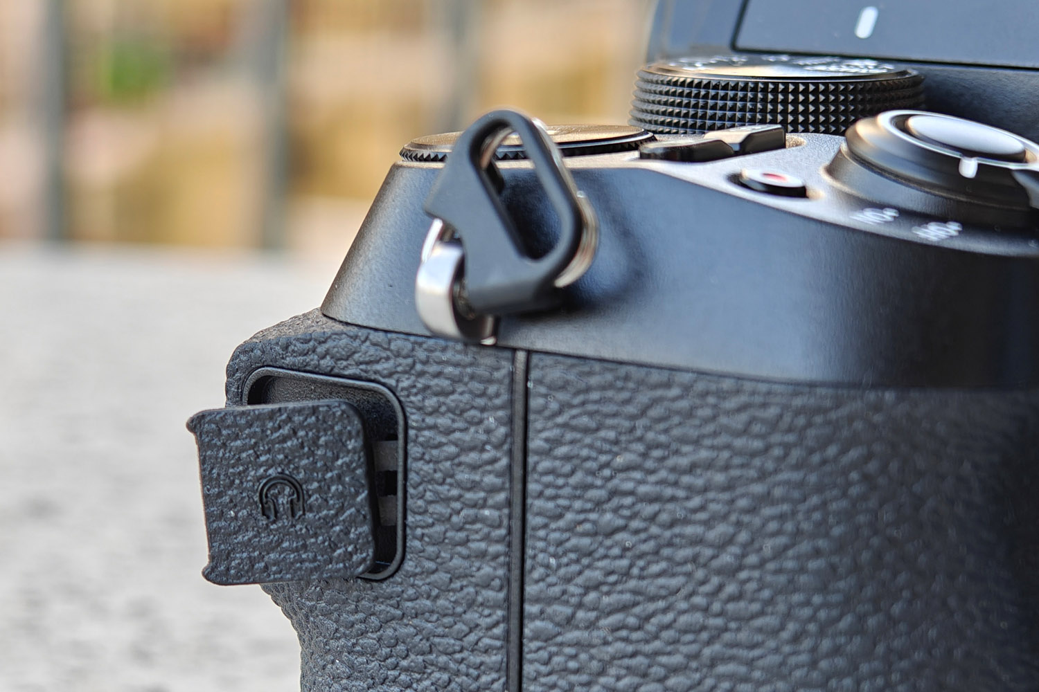 Fujifilm X-S20 hands-on headphone port 1