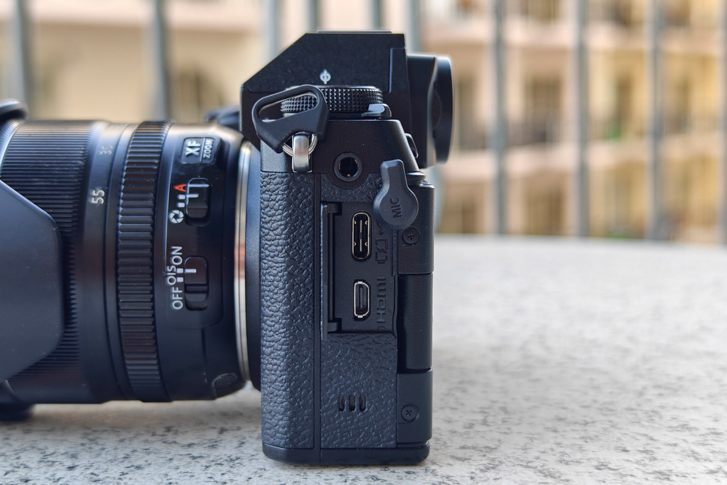 Fujifilm X-S20 hands-on microphone port