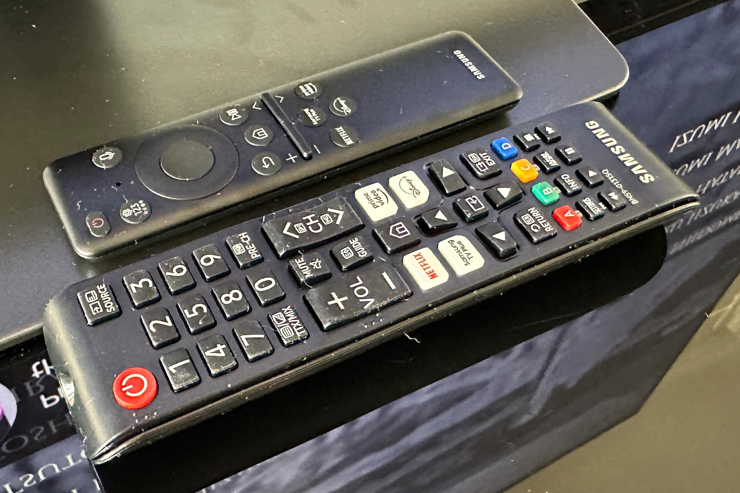 Samsung QE55QN90C review remote controls